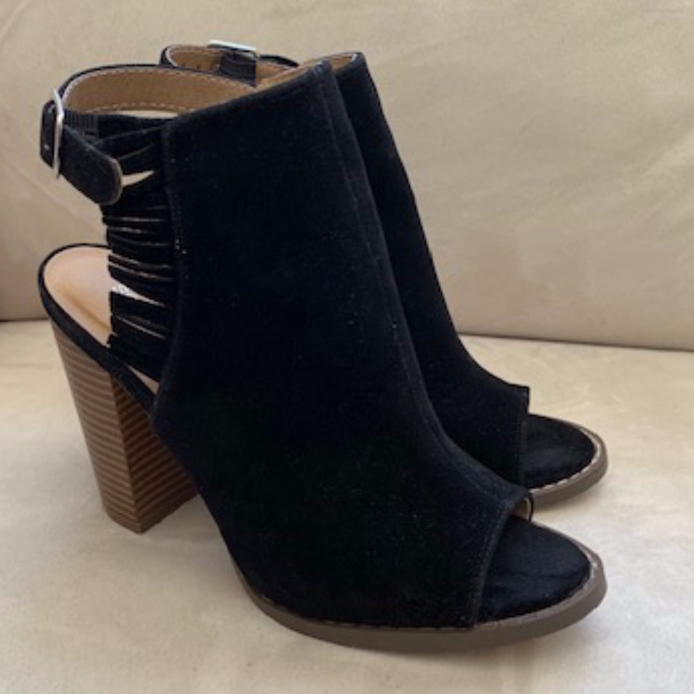 Sociology Peep/open Toe Booties Size 6, black - Picture 3 of 5